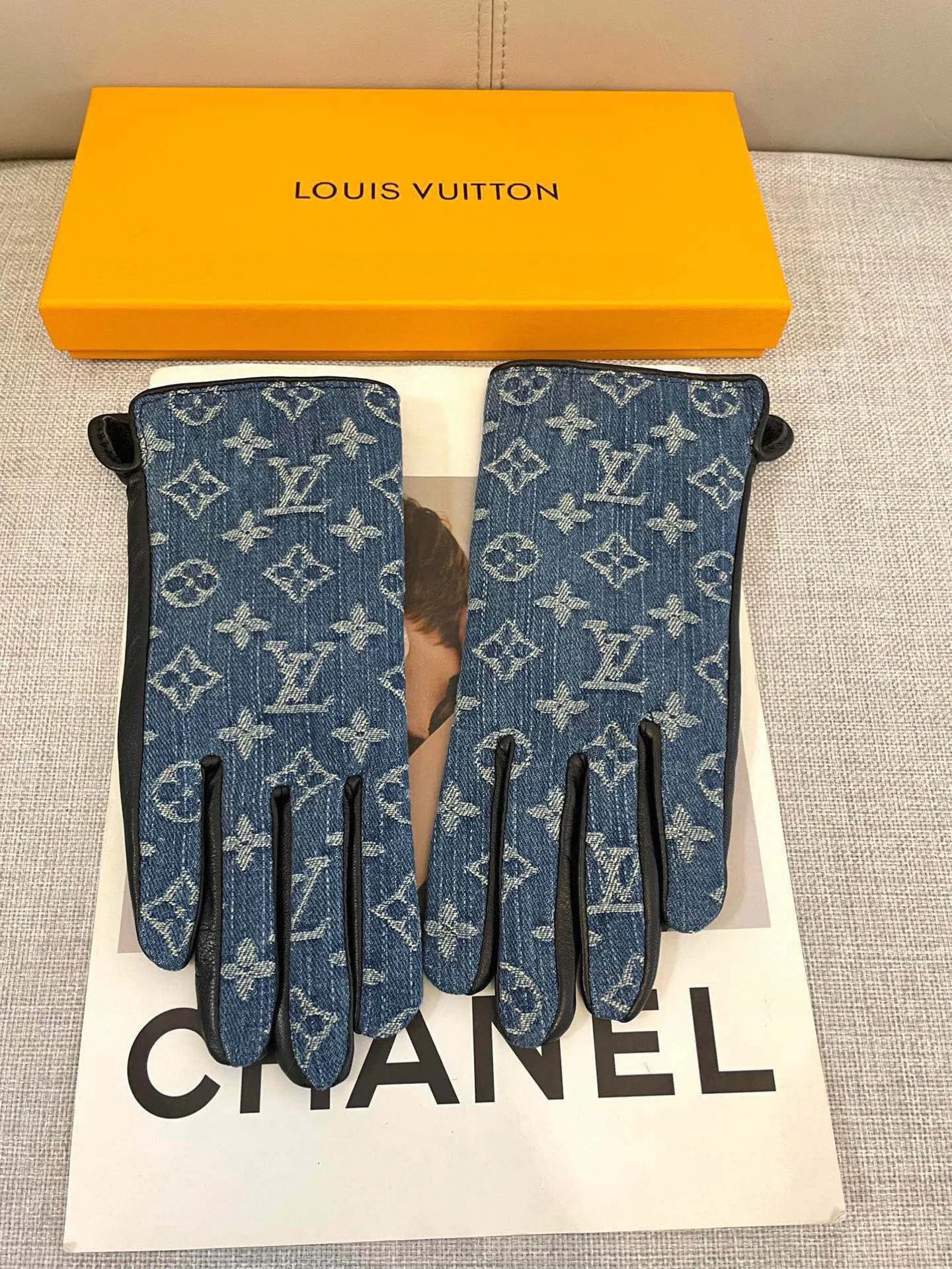 Перчатки Louis Vuitton 785712