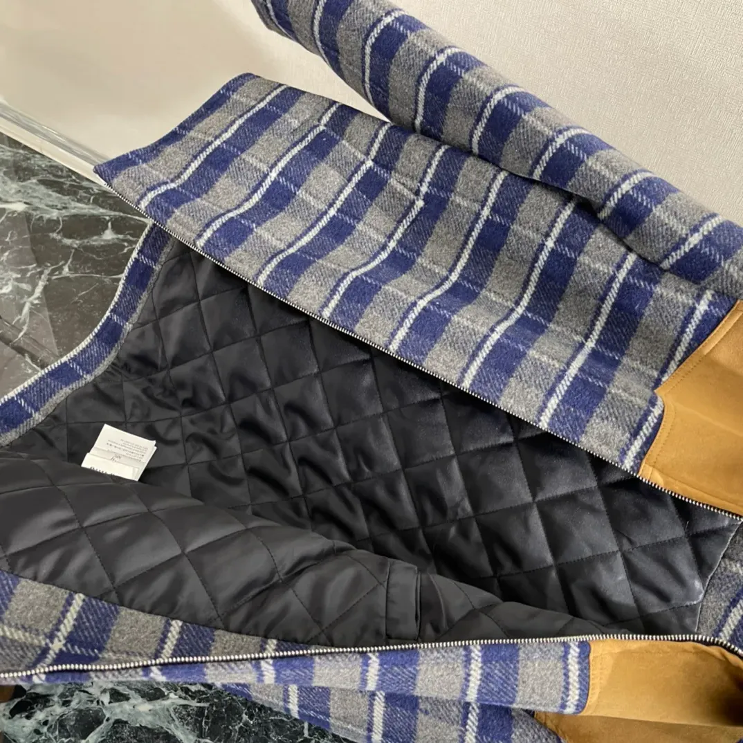 Куртки И Пуховики Женские Miu Miu 1068135