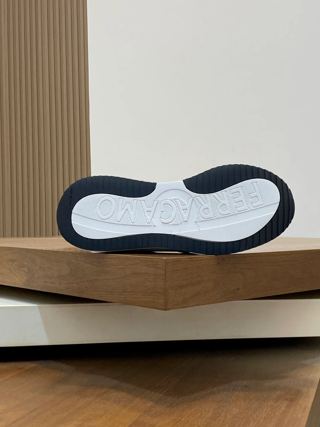 Кроссовки Мужские Salvatore Ferragamo 1498286