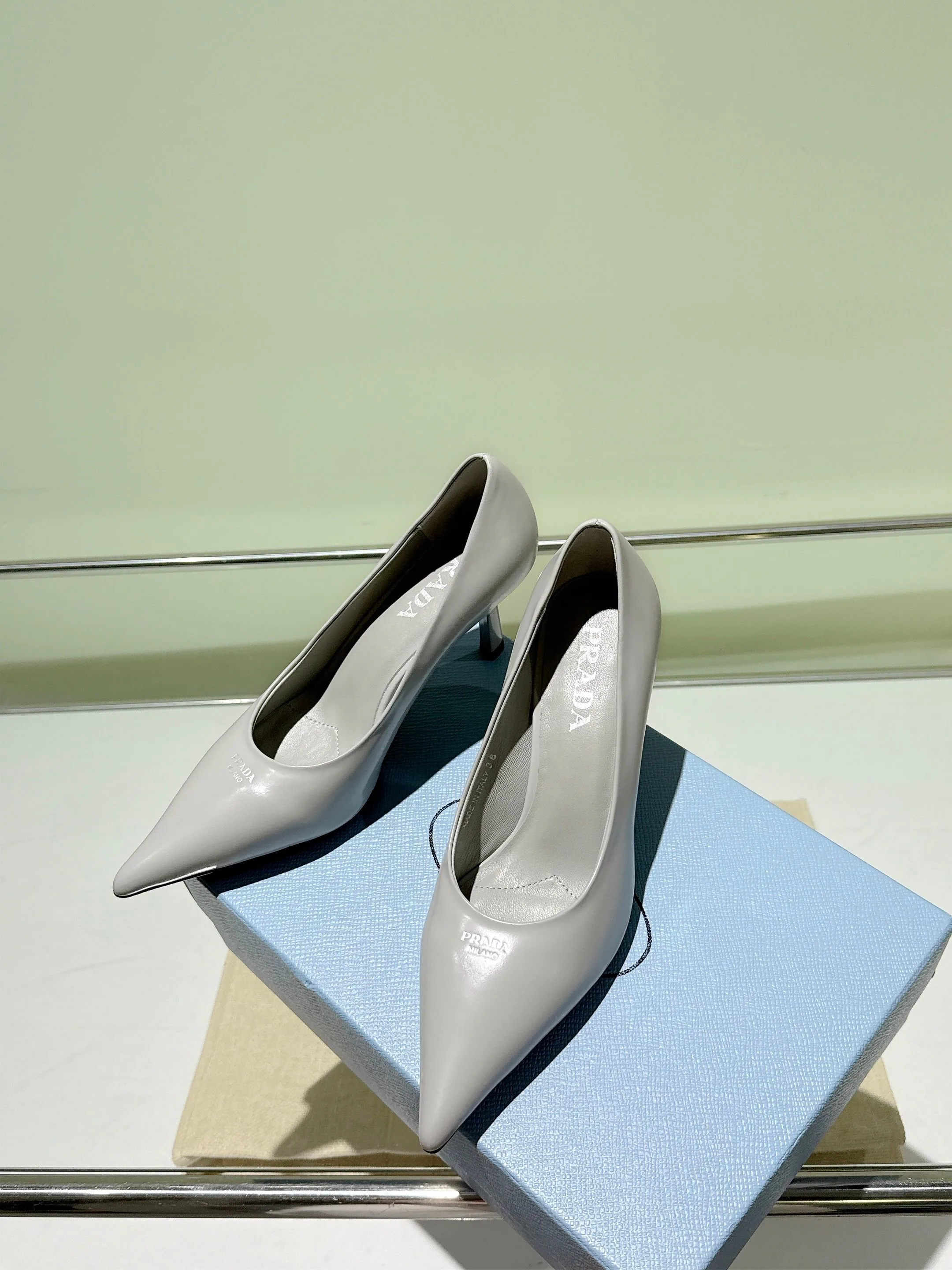 Туфли Женские Prada 18083948