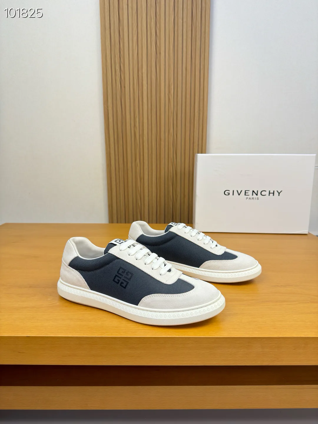 Кроссовки Мужские Givenchy 18561954