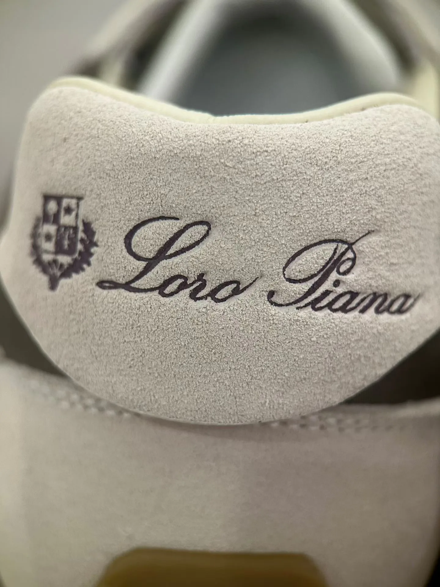 Кроссовки Женские Loro Piana 18267424