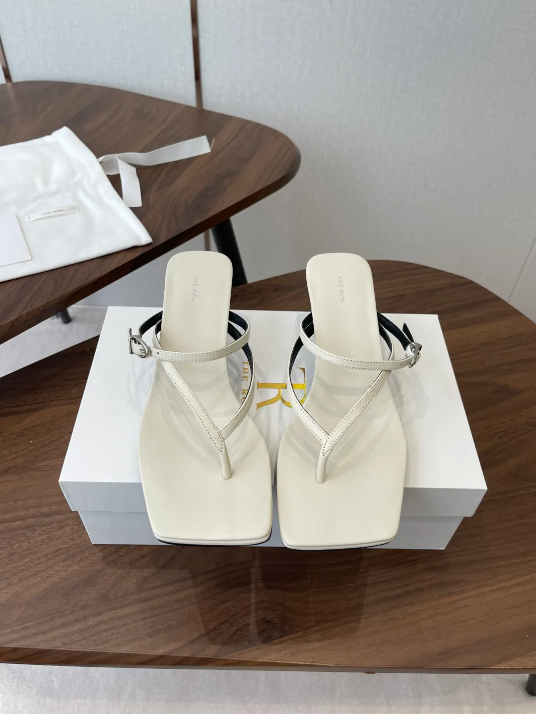 Босоножки Женские The Row 11966320