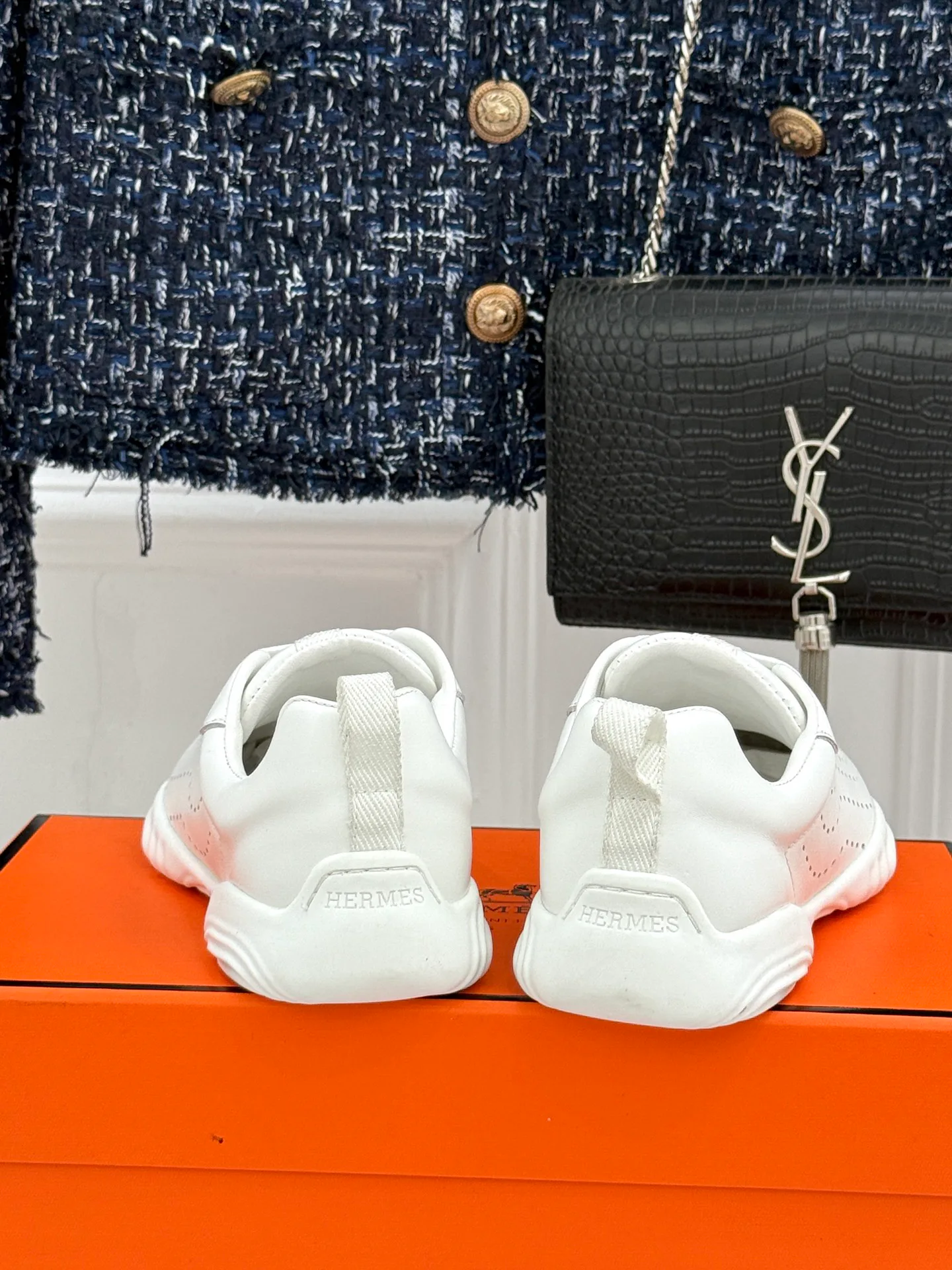 Кроссовки Женские Hermes 18636855
