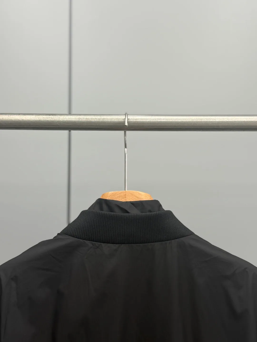 Куртки И Пуховики Мужские Moncler 17476228