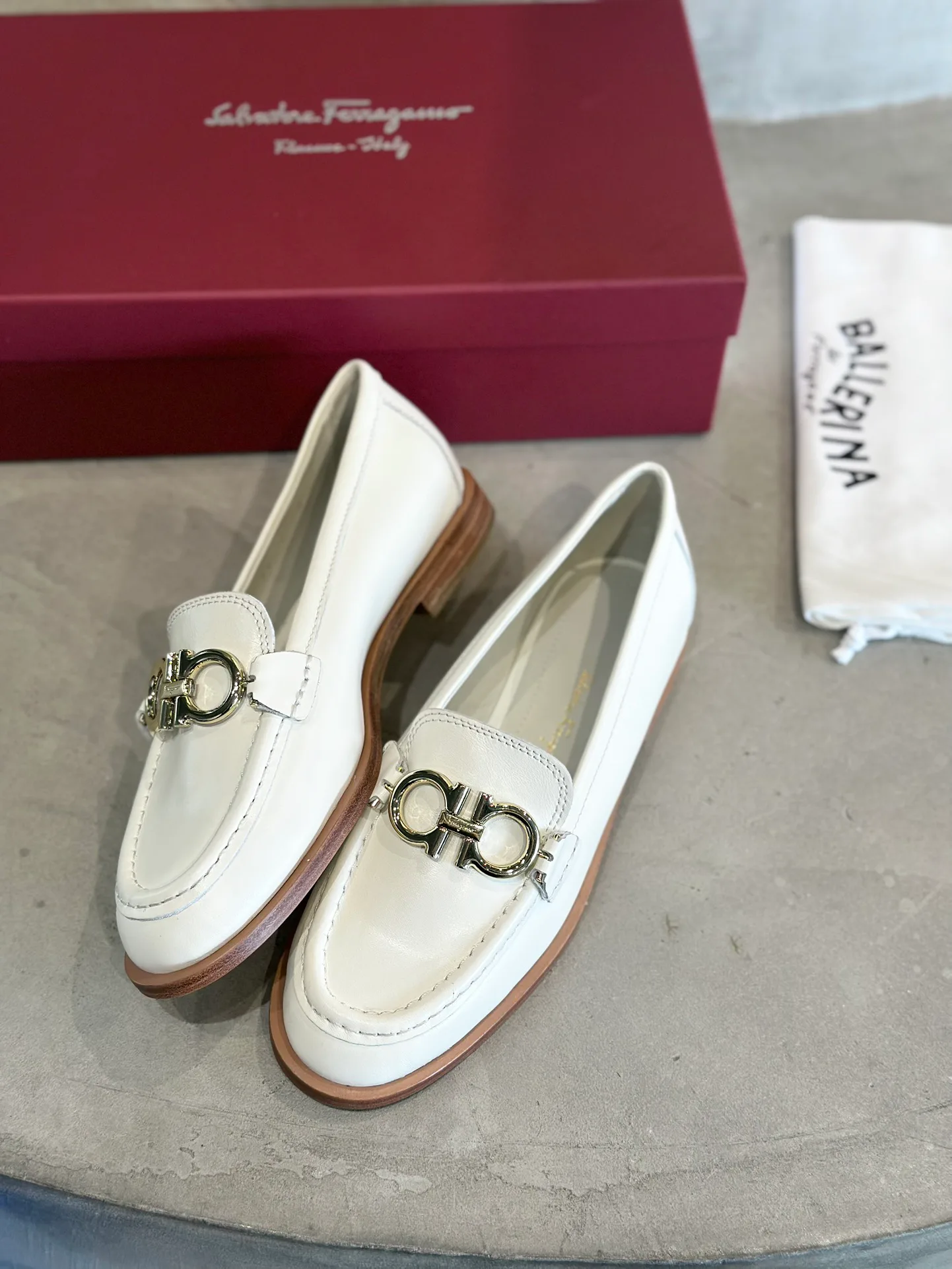 Лоферы И Мокасины Женские Salvatore Ferragamo 13368414