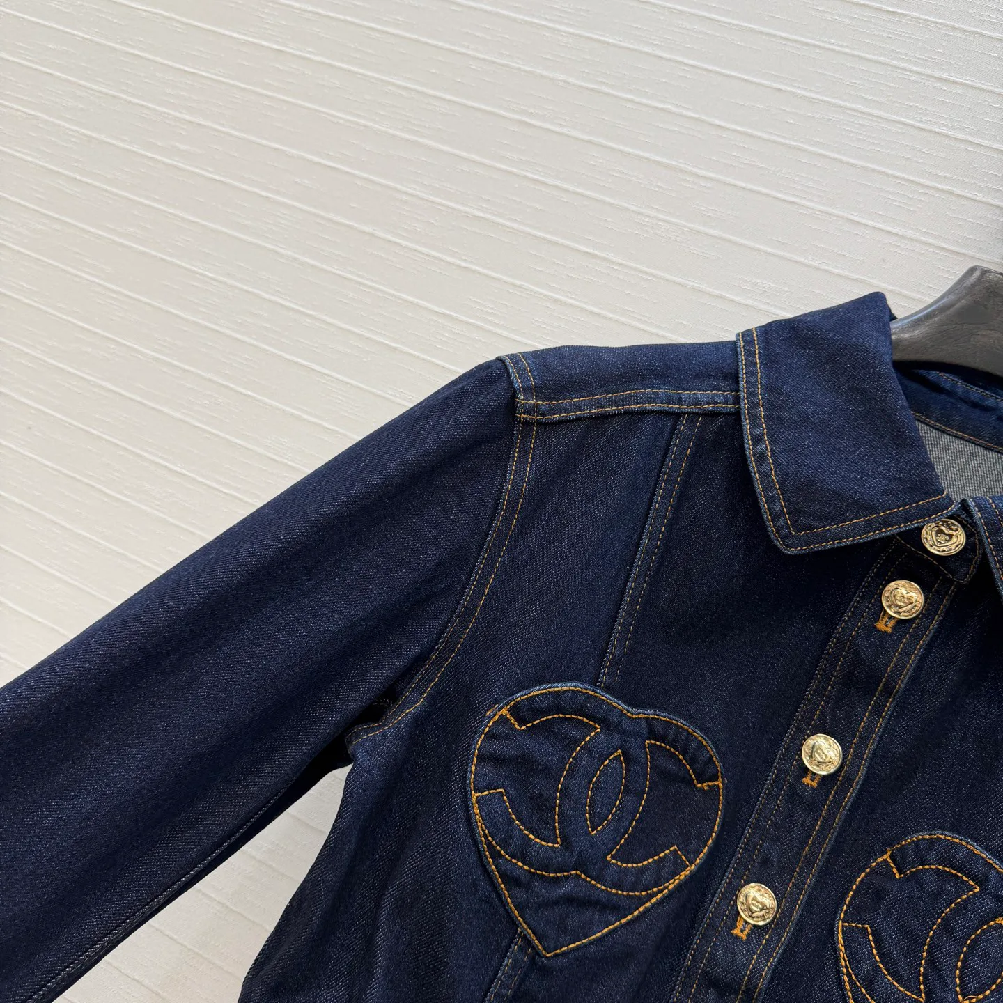 Куртки И Пуховики Женские Chanel 4631678