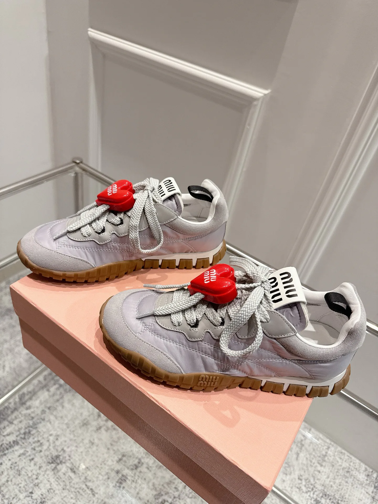 Кроссовки Женские Miu Miu 65254