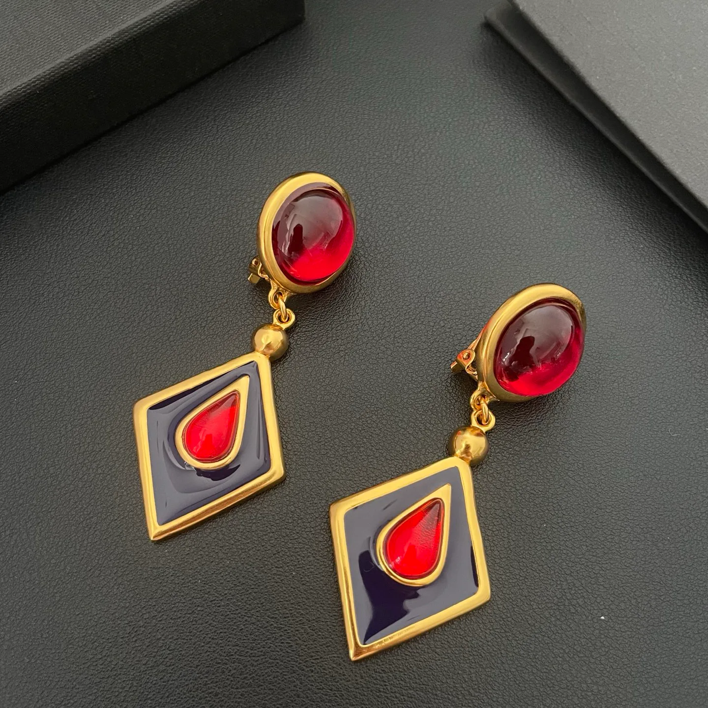 Бижутерия Saint Laurent 18122601