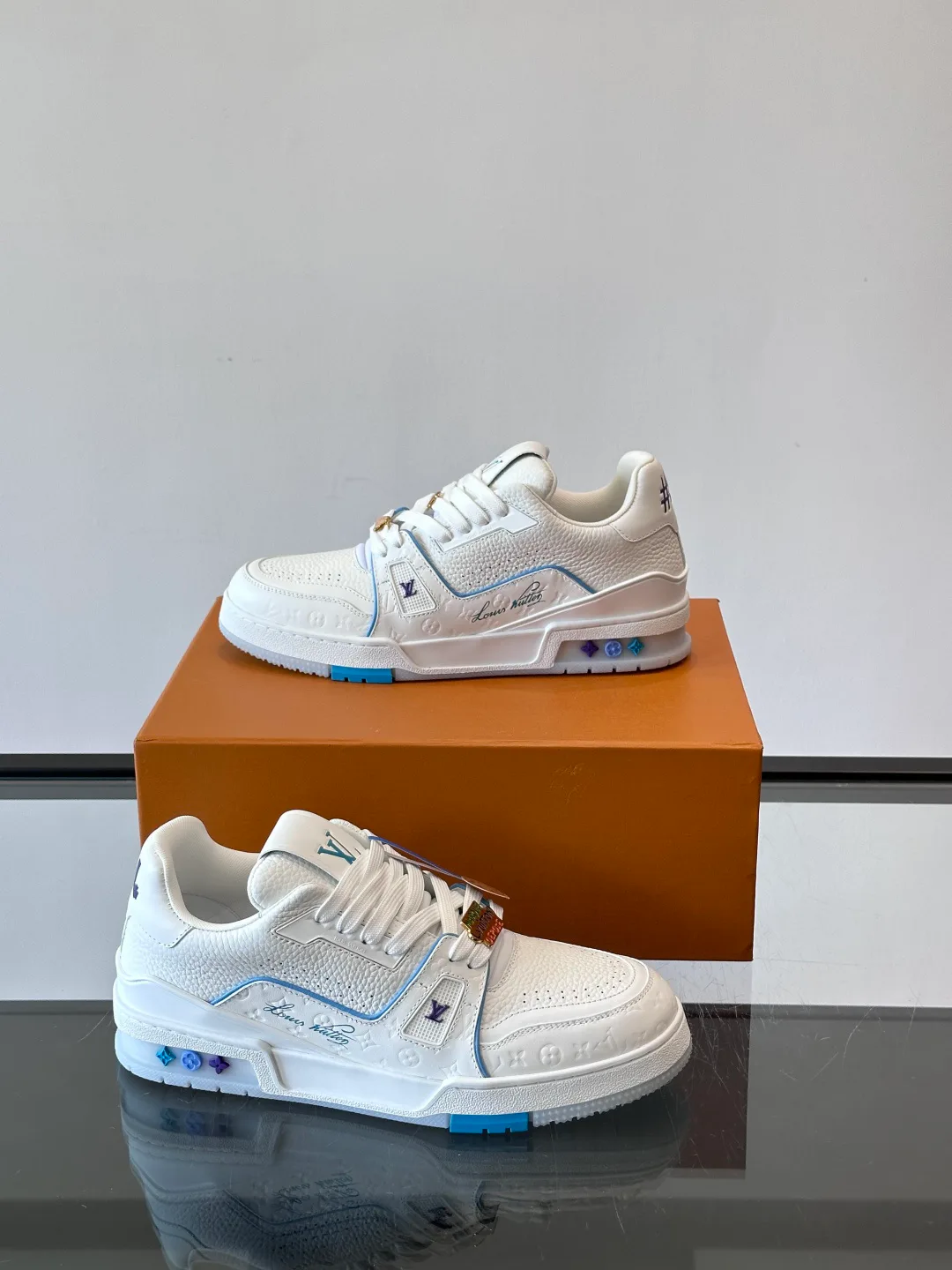 Кроссовки Женские Louis Vuitton 520541