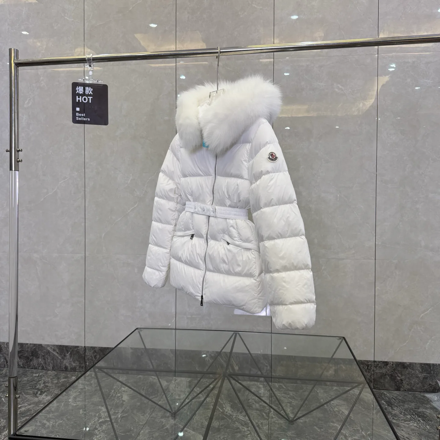 Куртки И Пуховики Женские Moncler 17949894