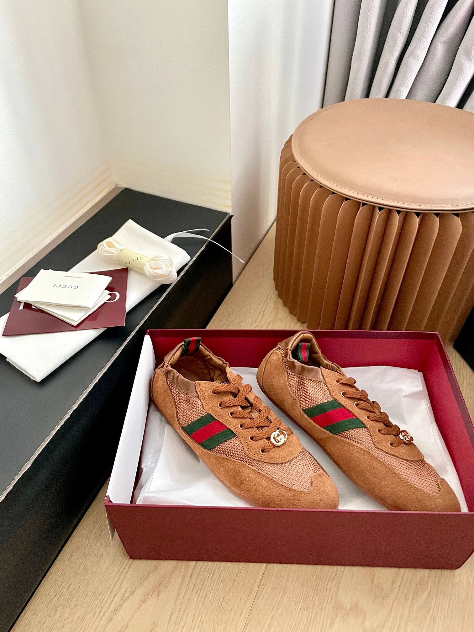 Кроссовки Женские Gucci 941865