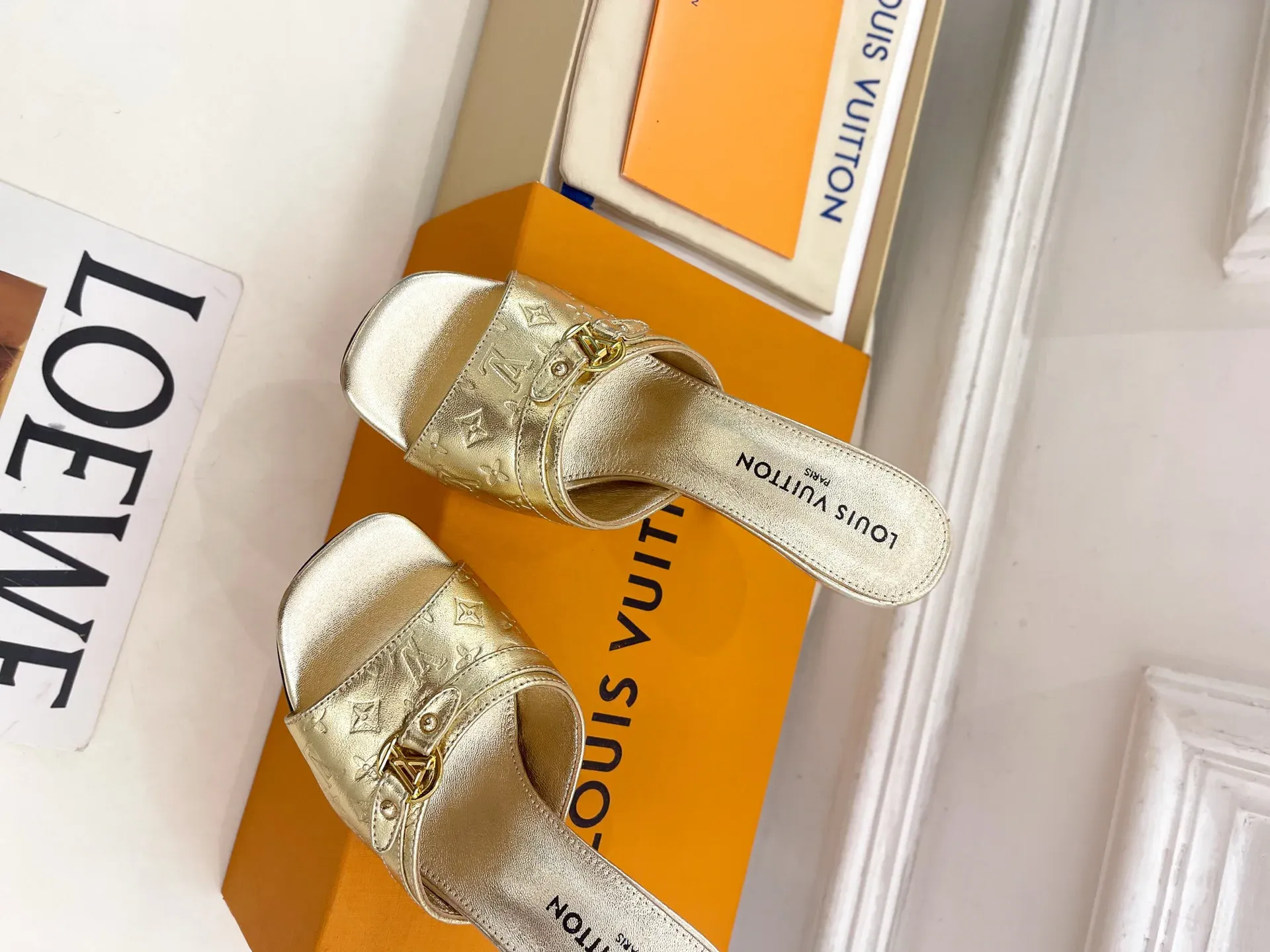 Босоножки Женские Louis Vuitton 496215