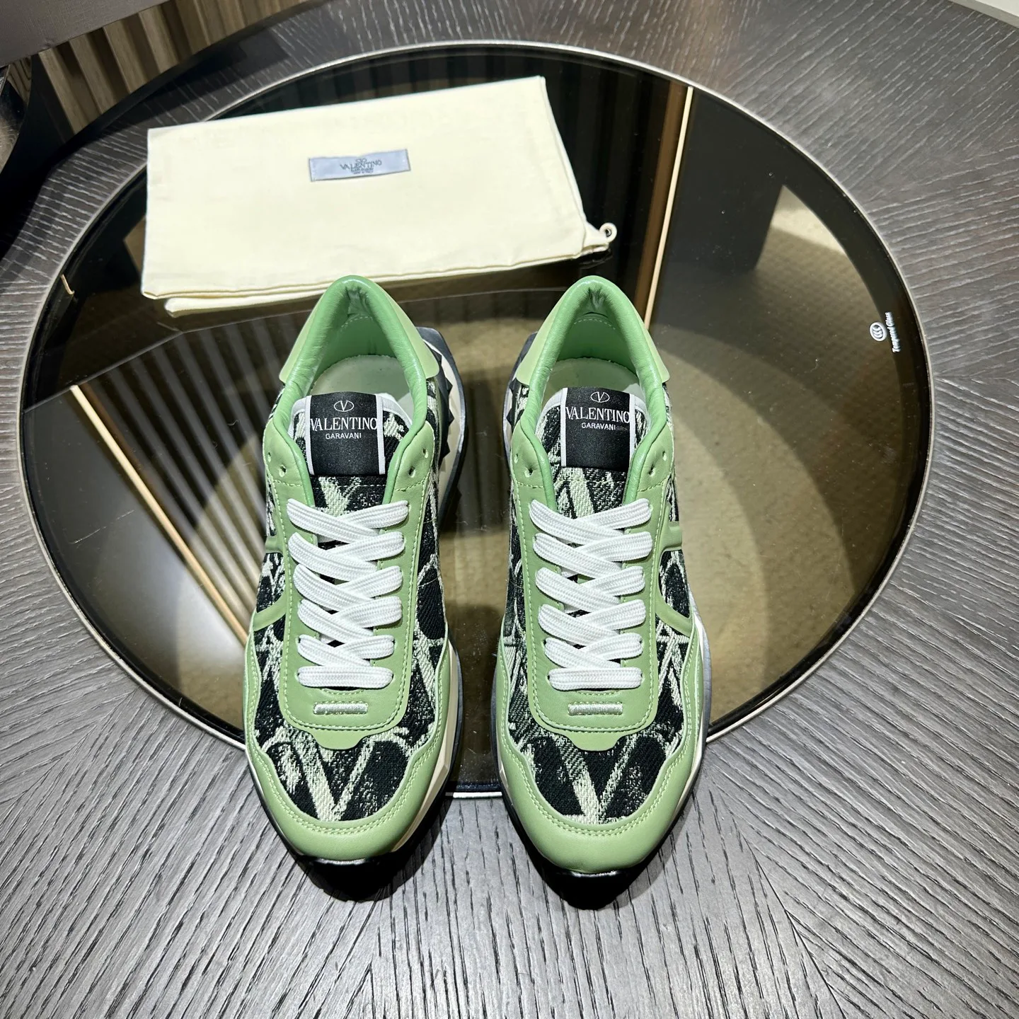 Кроссовки Мужские Valentino 31607