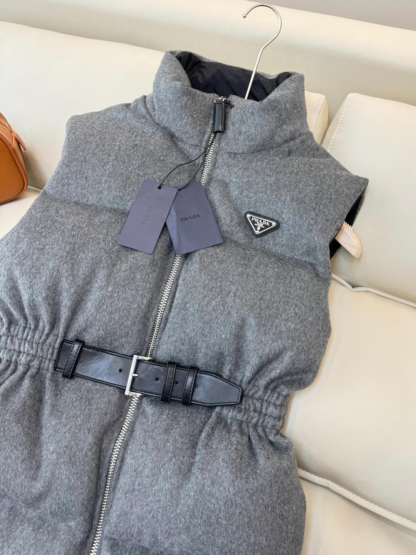 Жилеты Женские Prada 19681183