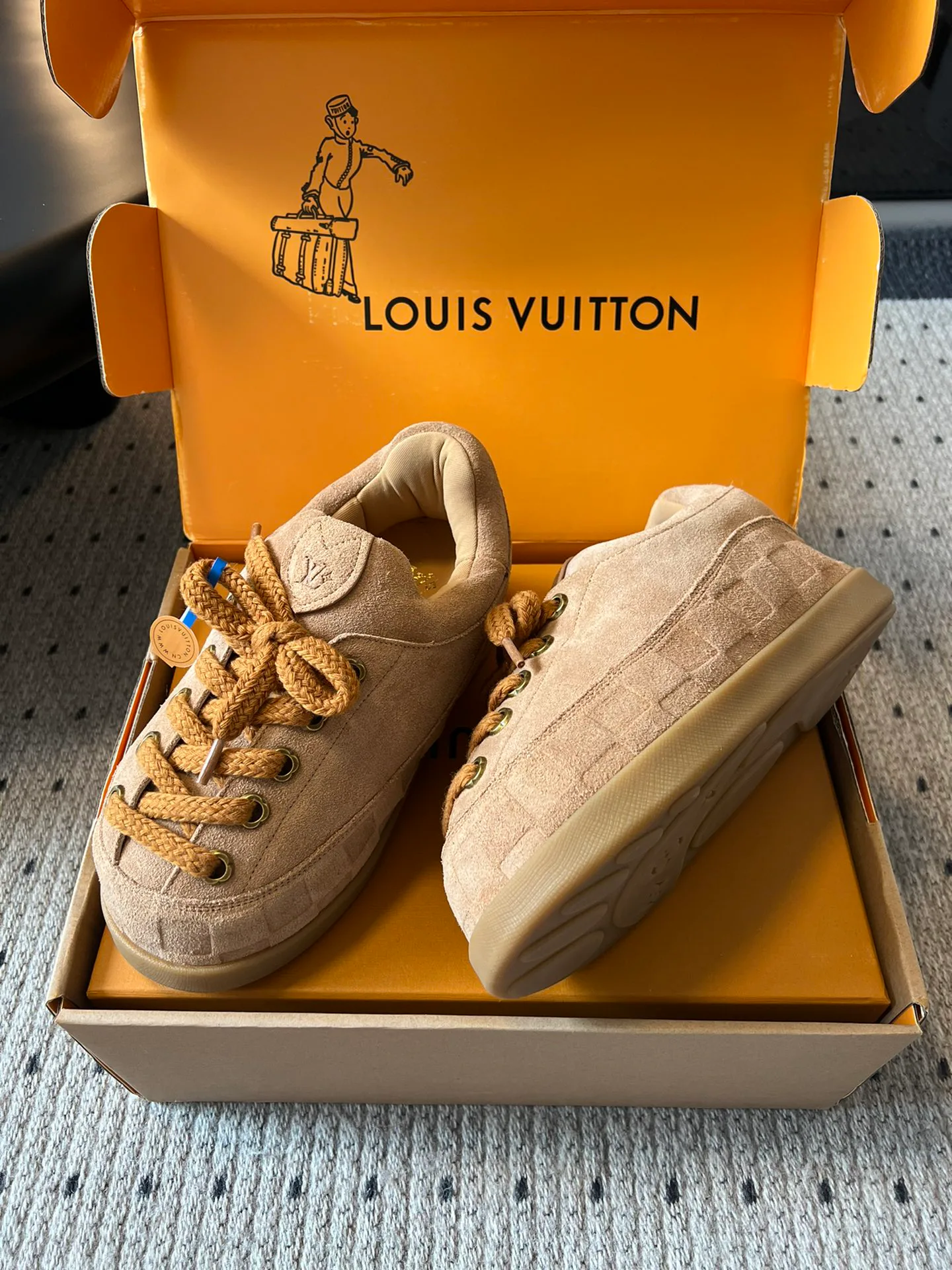 Кроссовки Женские Louis Vuitton 153610