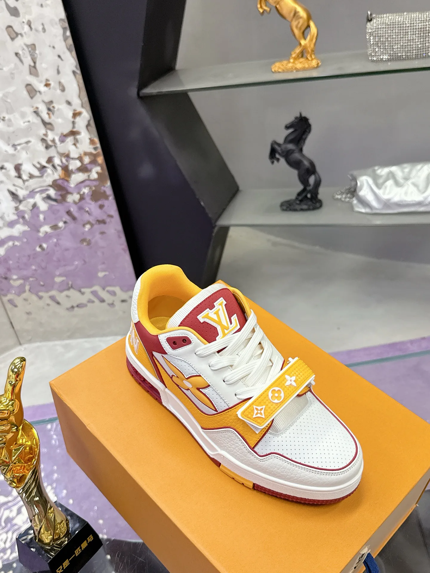 Кроссовки Женские Louis Vuitton 5049220