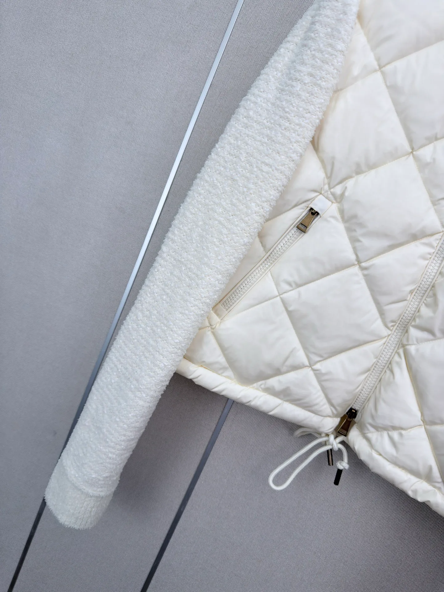 Куртки И Пуховики Женские Moncler 18023496