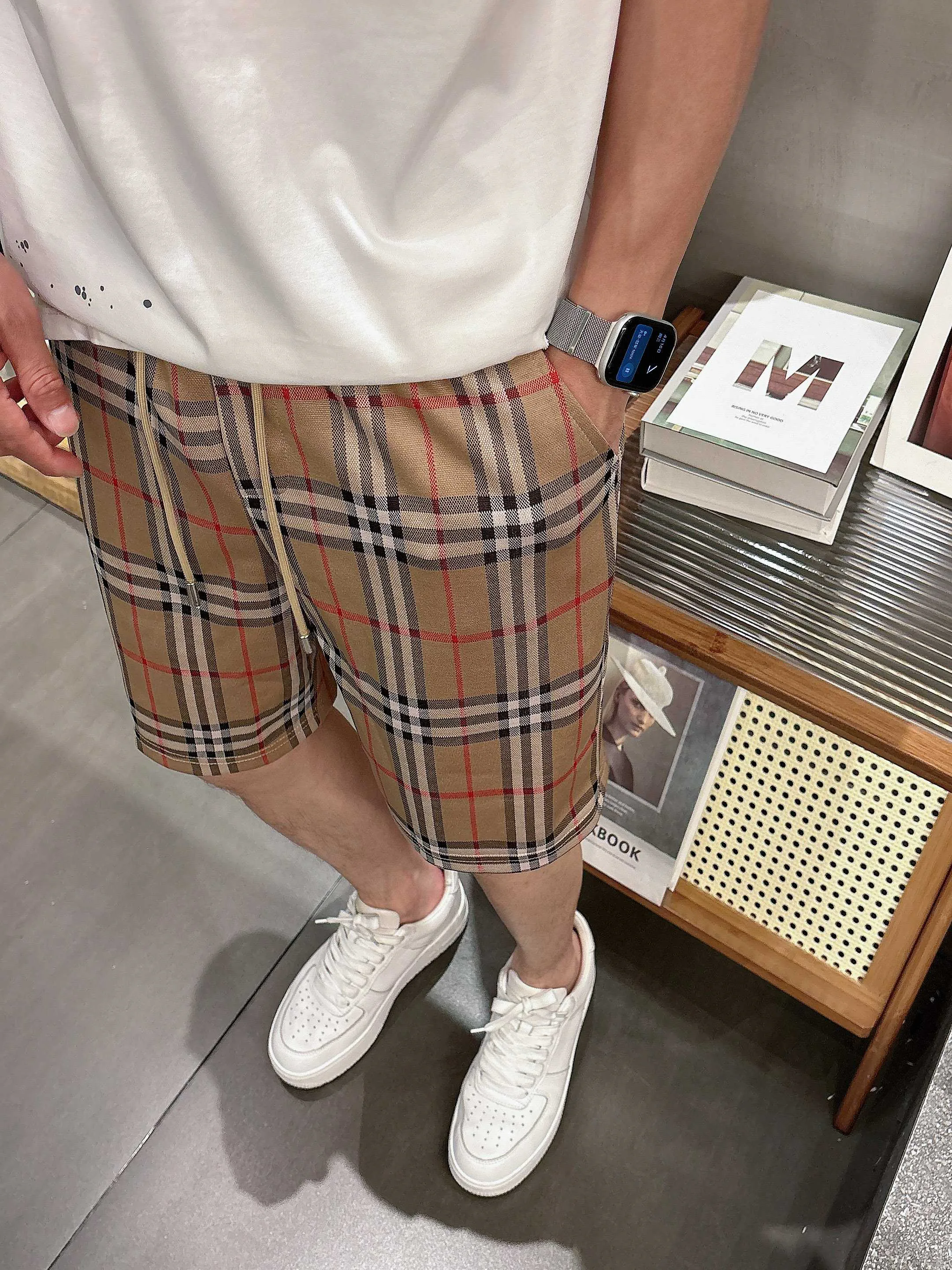 Шорты Мужские Burberry 11756425