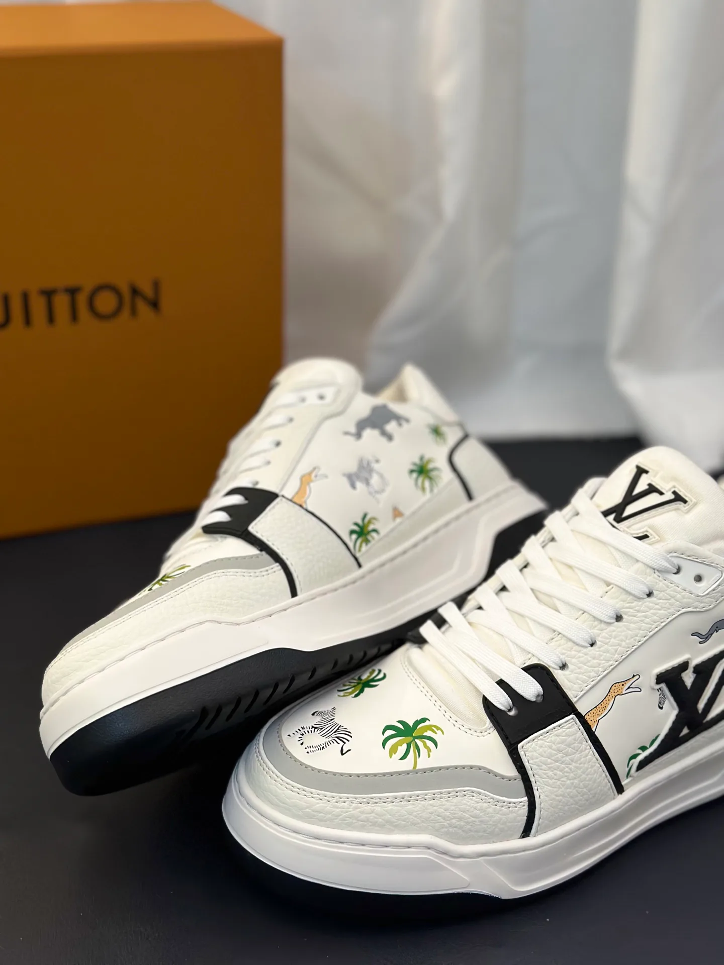 Кроссовки Мужские Louis Vuitton 1801566