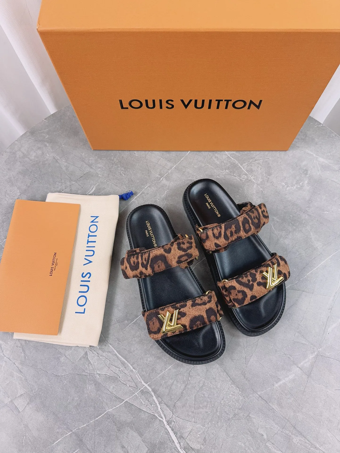 Сандалии Женские Louis Vuitton 12156559
