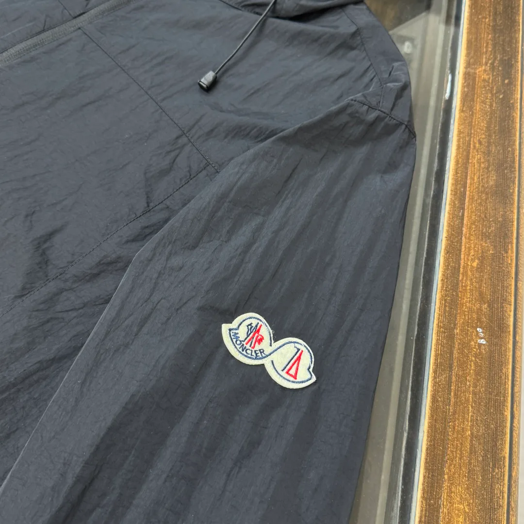 Куртки И Пуховики Мужские Moncler 17286043