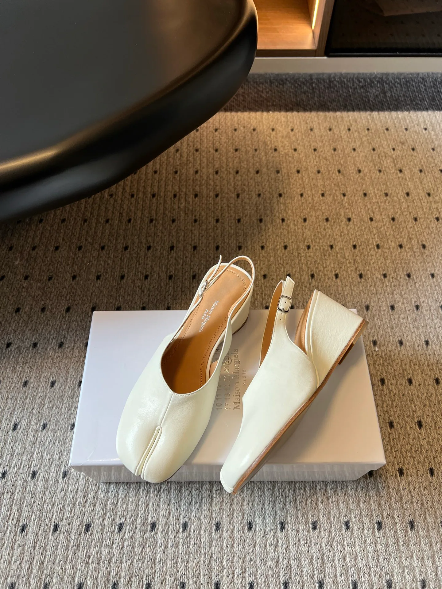 Босоножки Женские Maison Margiela 18121050