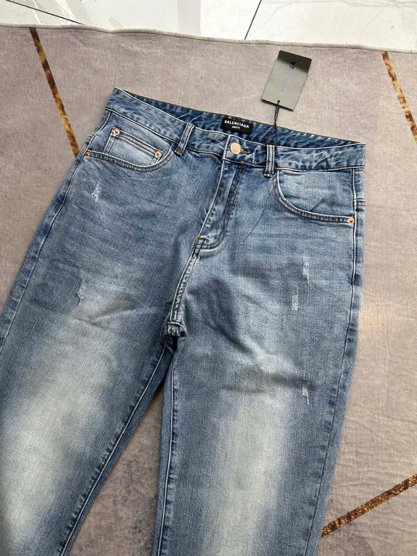 Джинсы Женские Balenciaga 10658011