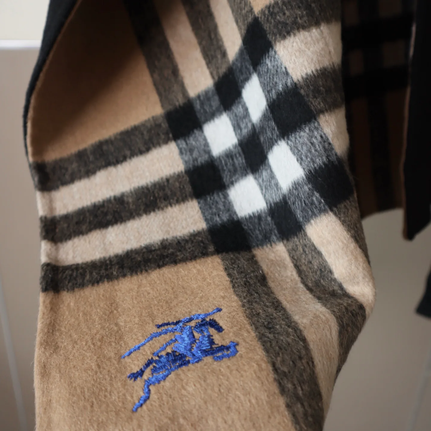 Пальто Женские Burberry 18003149