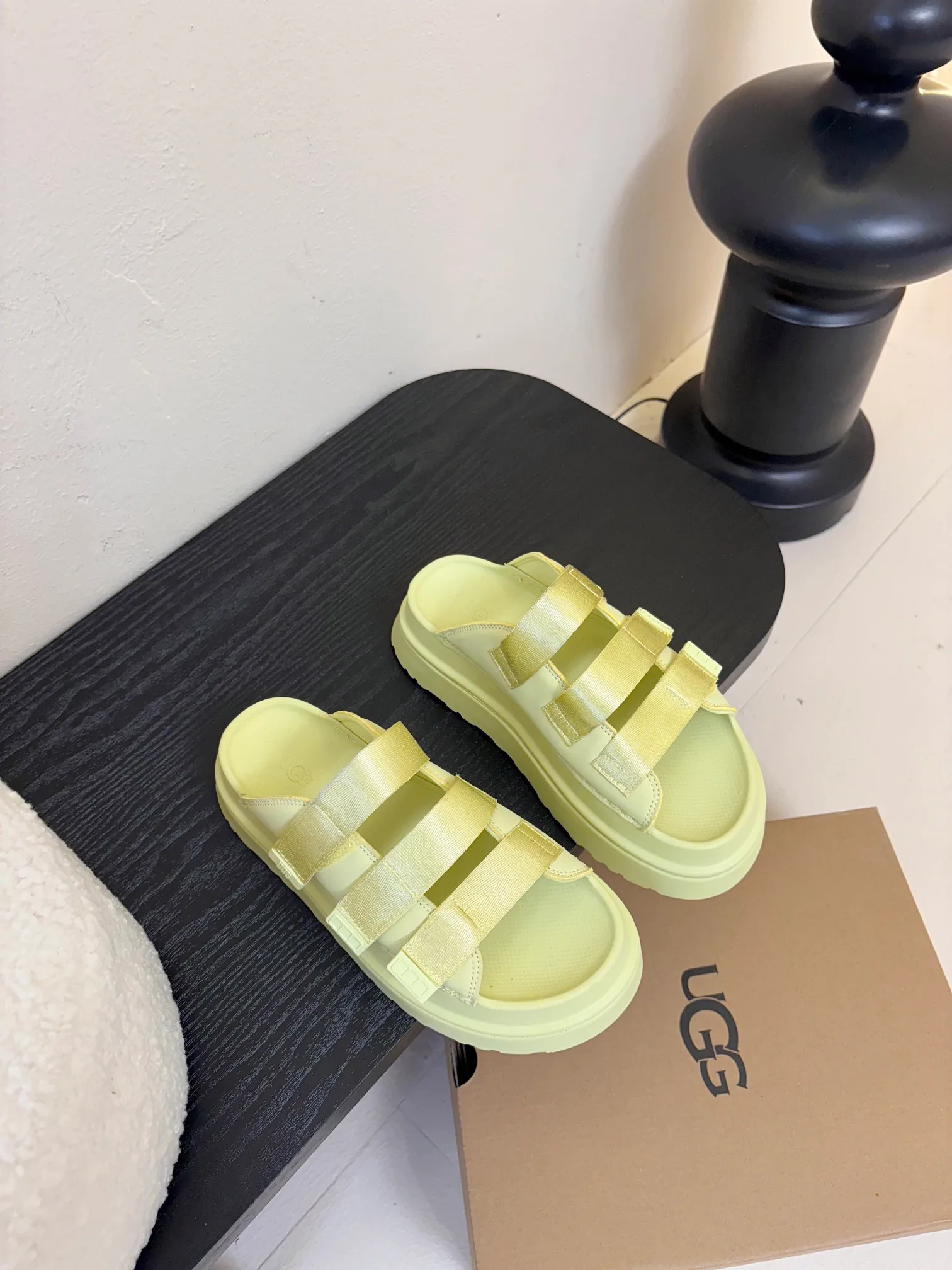 Шлепанцы Женские Ugg 302089