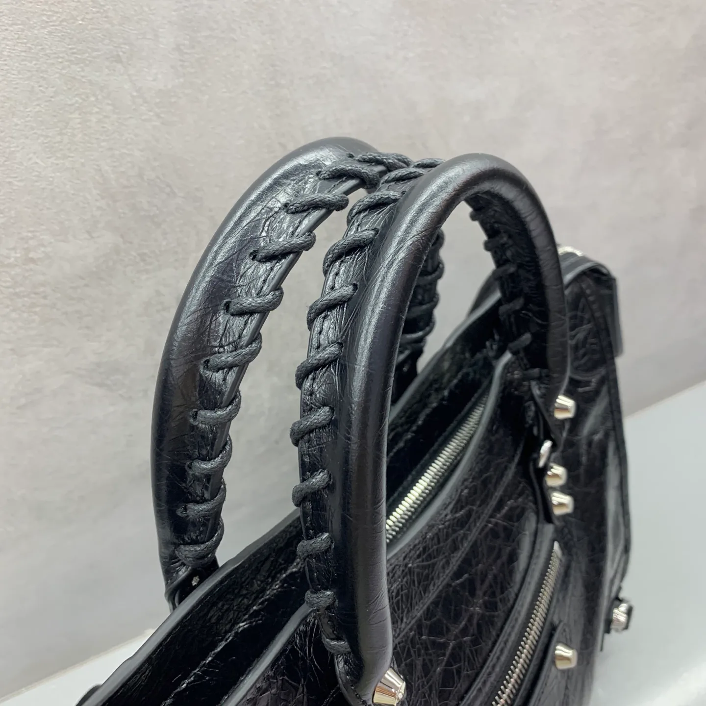 Классические Сумки Женские Balenciaga 18135961