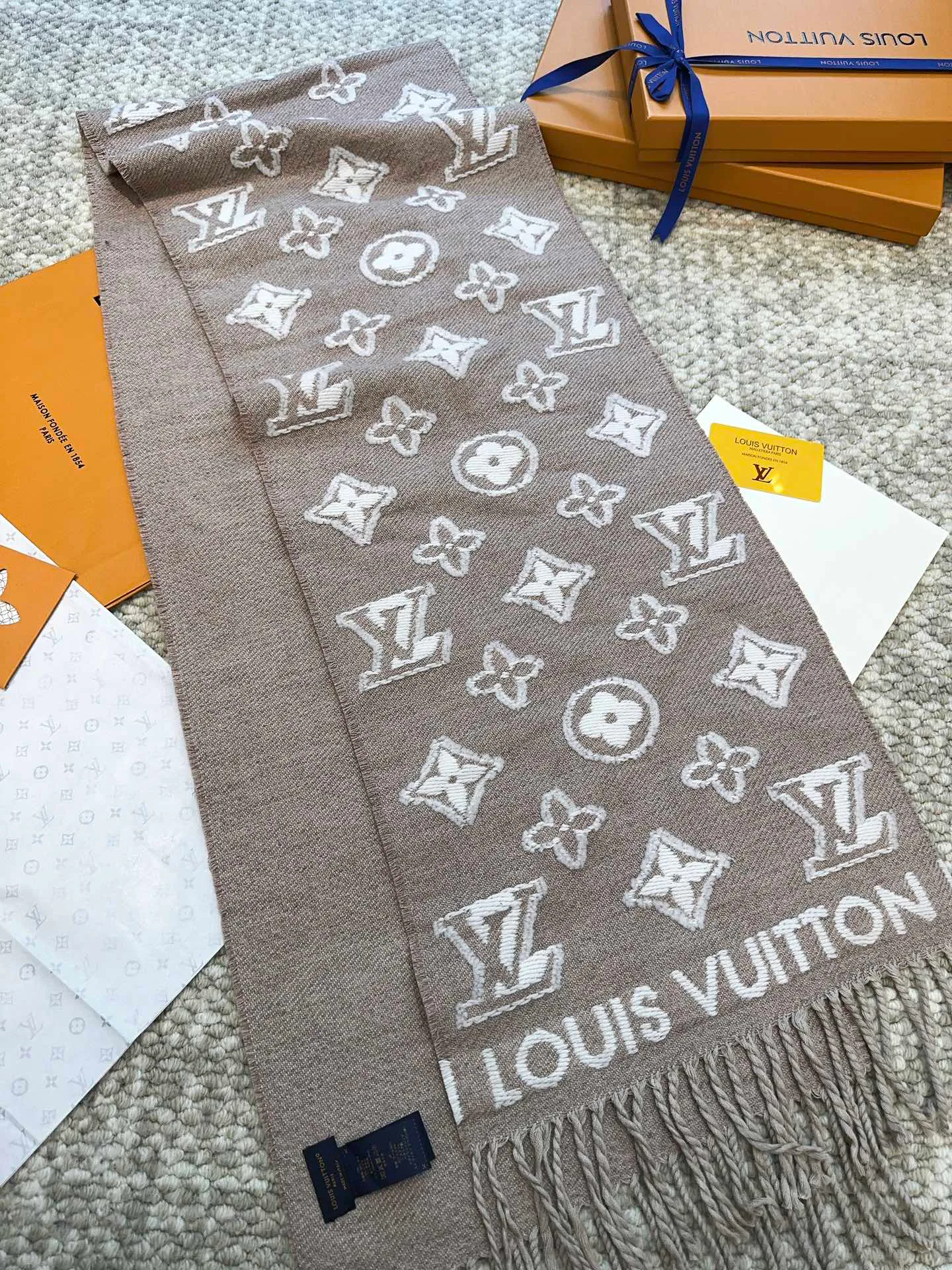 Шарфы Louis Vuitton 5033990