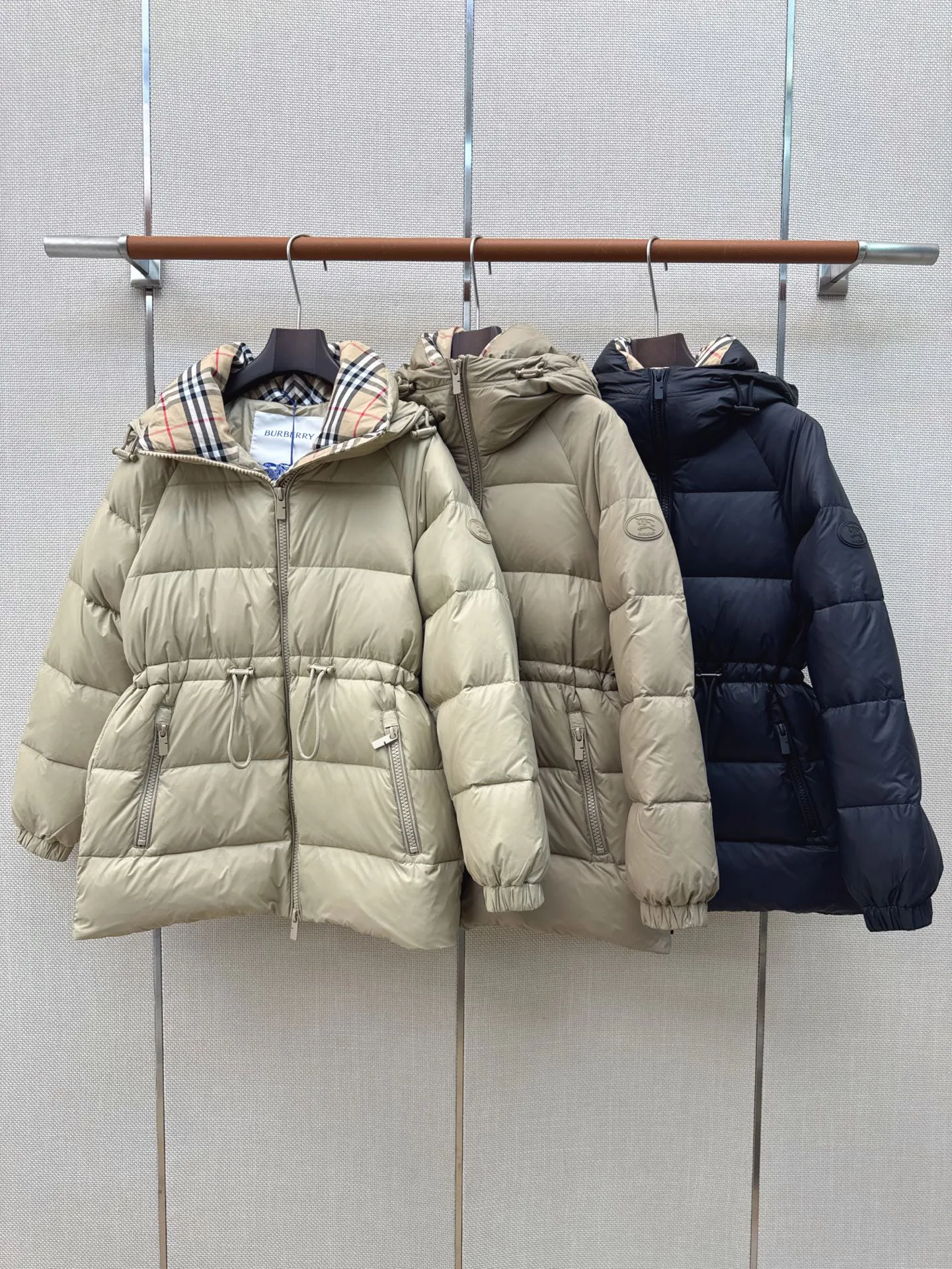 Куртки И Пуховики Женские Burberry 18043182