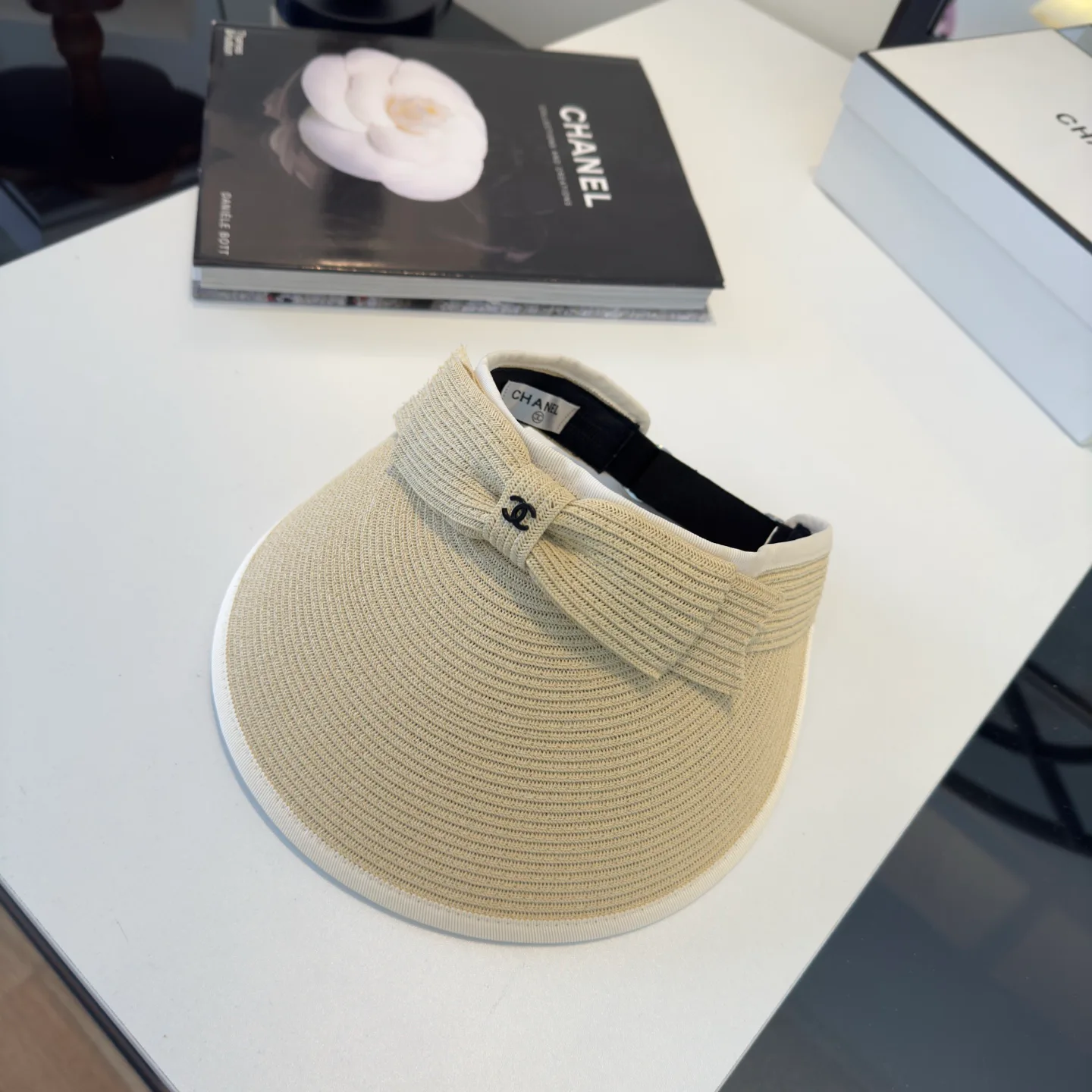 Головные Уборы Chanel 12349311