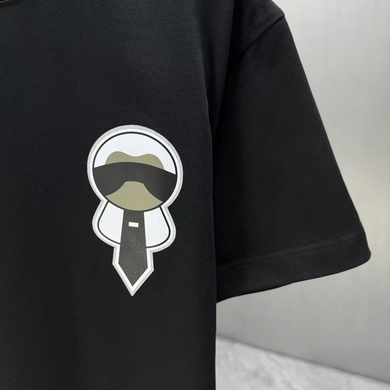 Футболки Женские Fendi 9128909