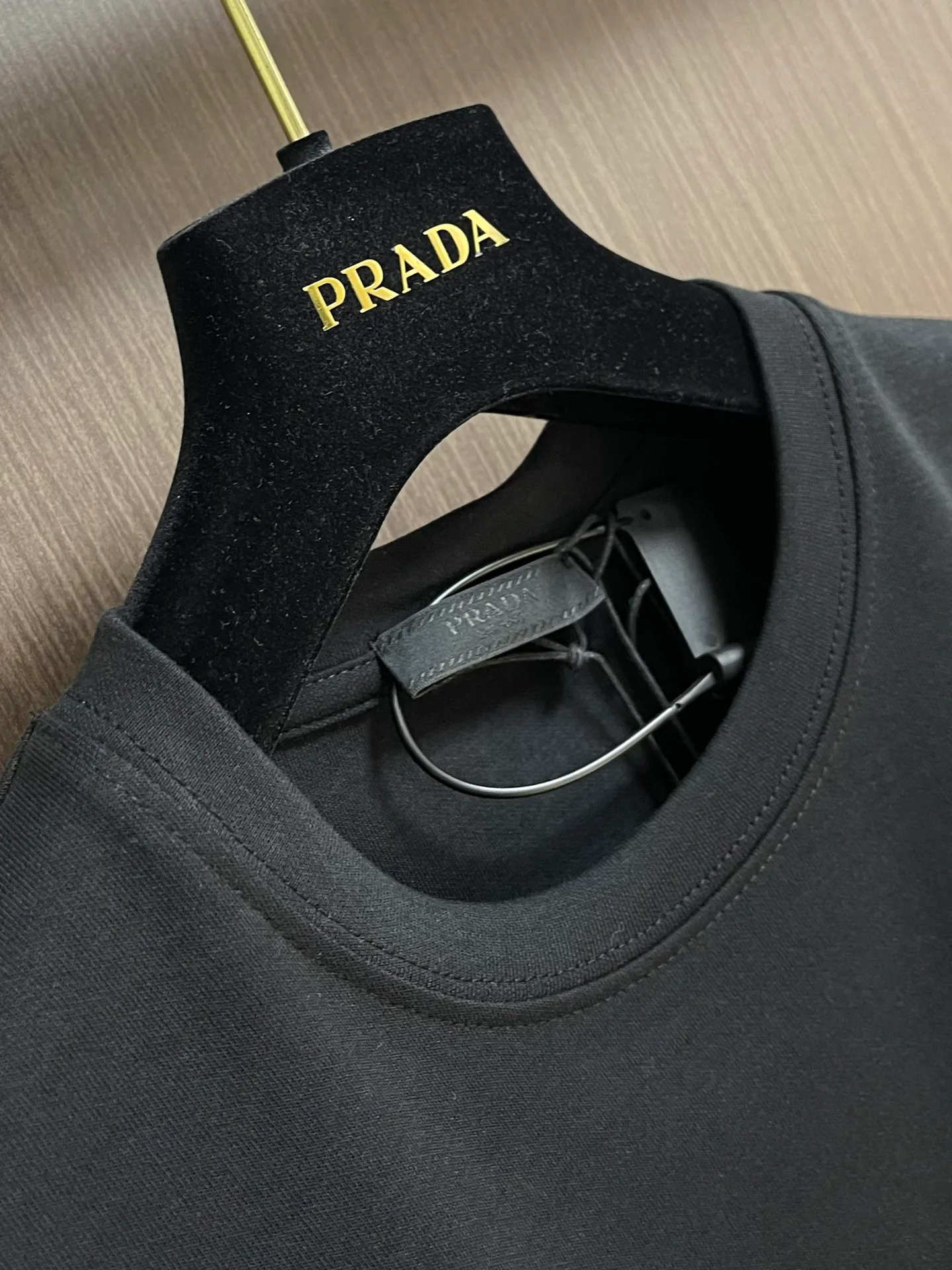Футболки Женские Prada 18191373