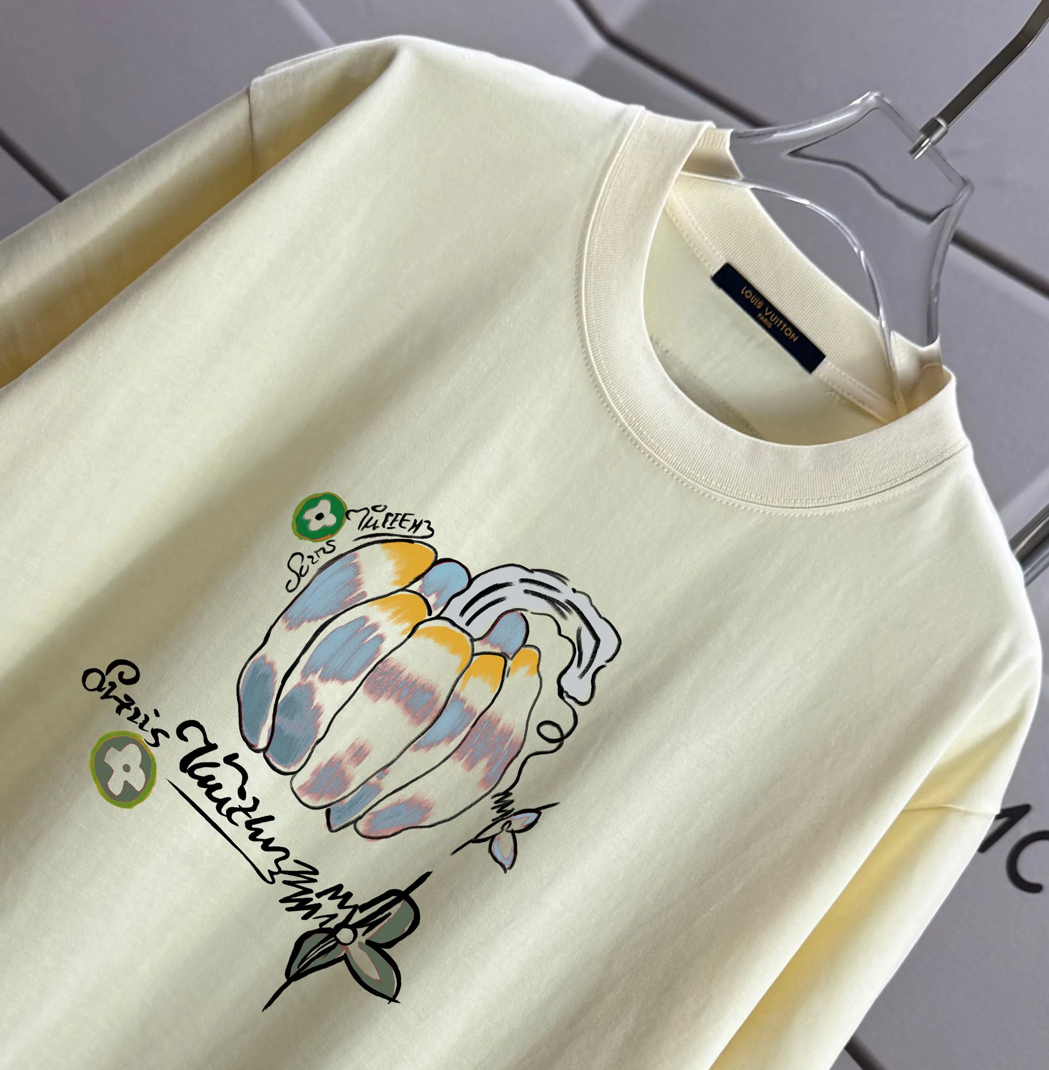 Футболки Женские Louis Vuitton 889892