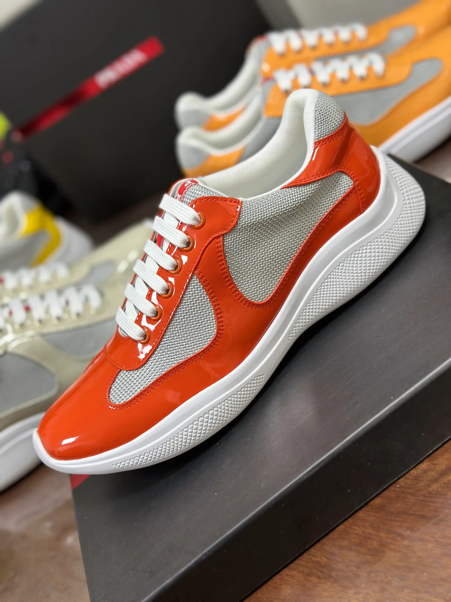 Кроссовки Женские Prada 18262253
