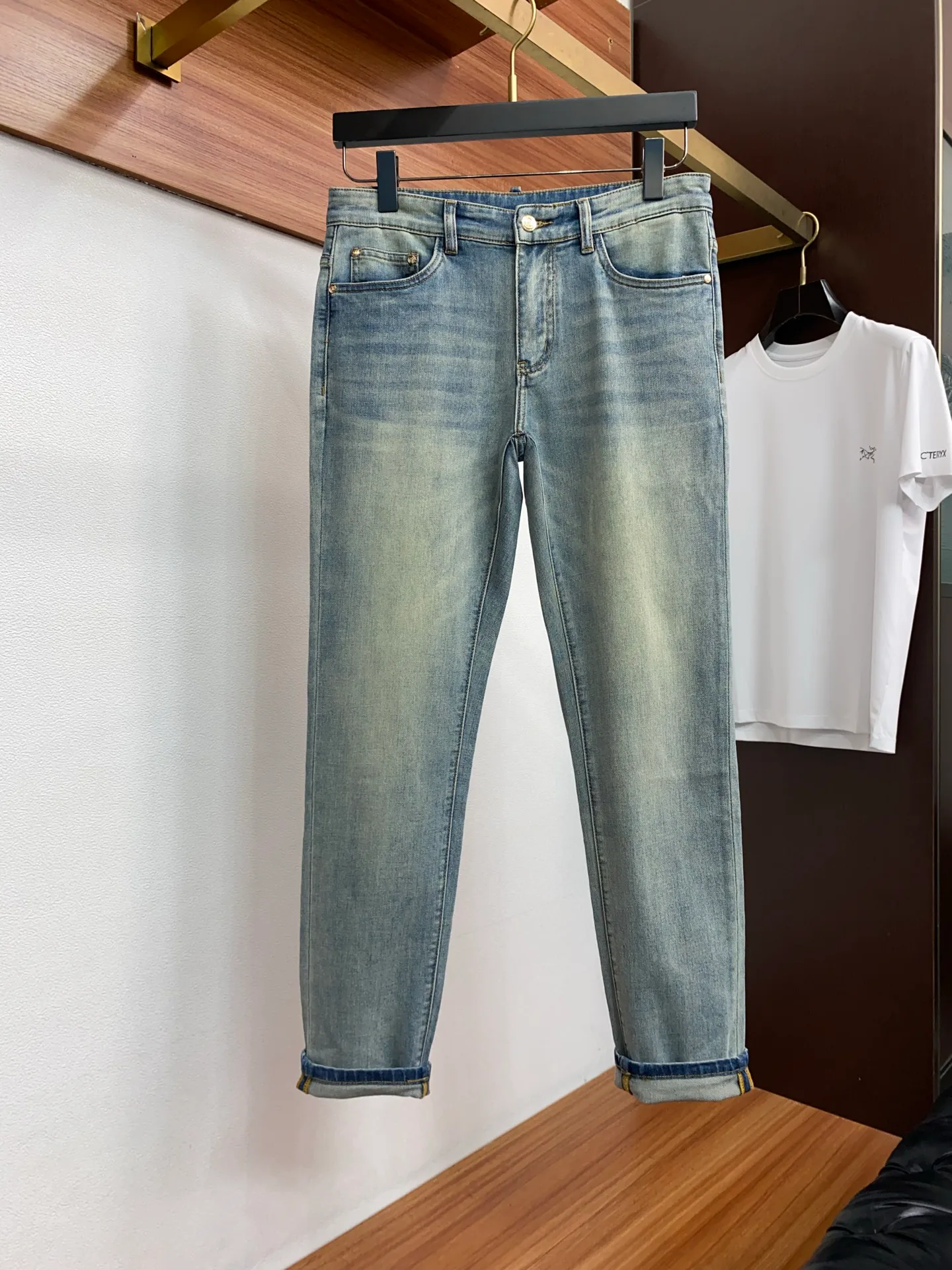 Джинсы Мужские Moncler 11790550