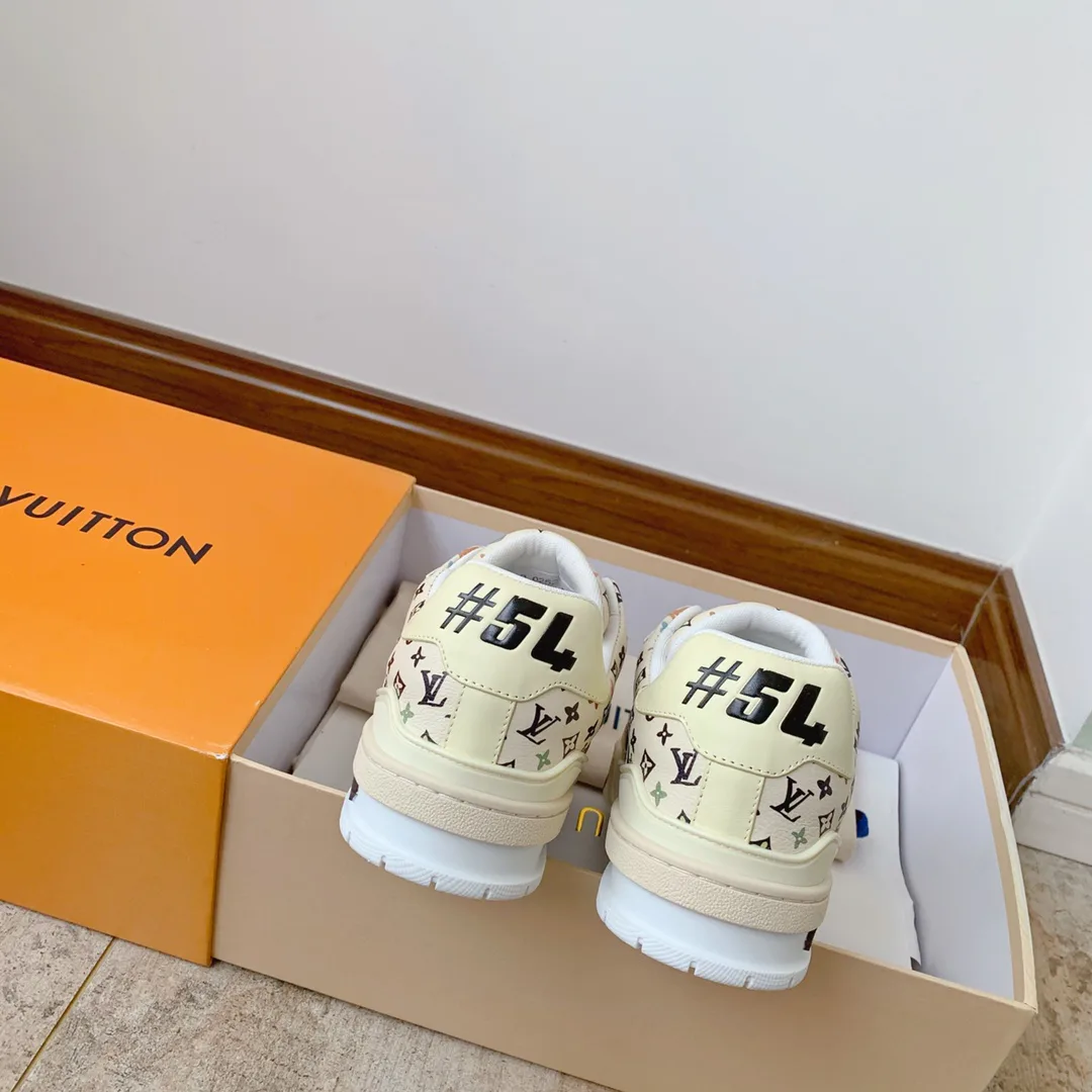 Кроссовки Женские Louis Vuitton 10234433