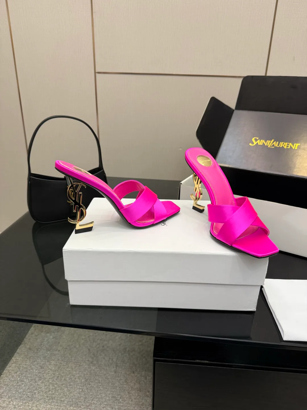 Босоножки Женские Saint Laurent 11336490