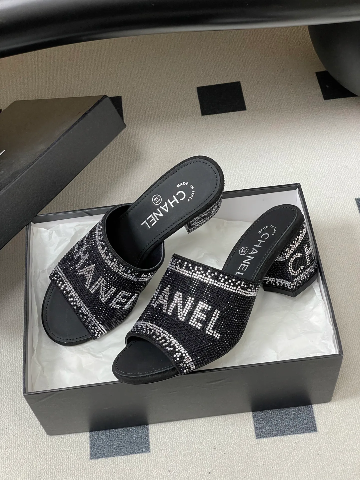 Босоножки Женские Chanel 10993946