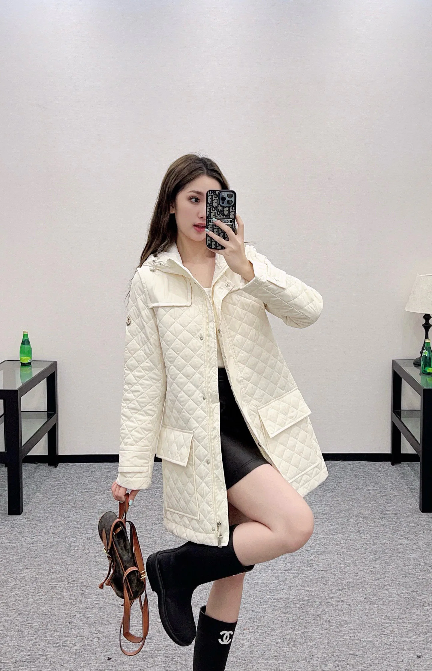 Куртки И Пуховики Женские Moncler 1556503