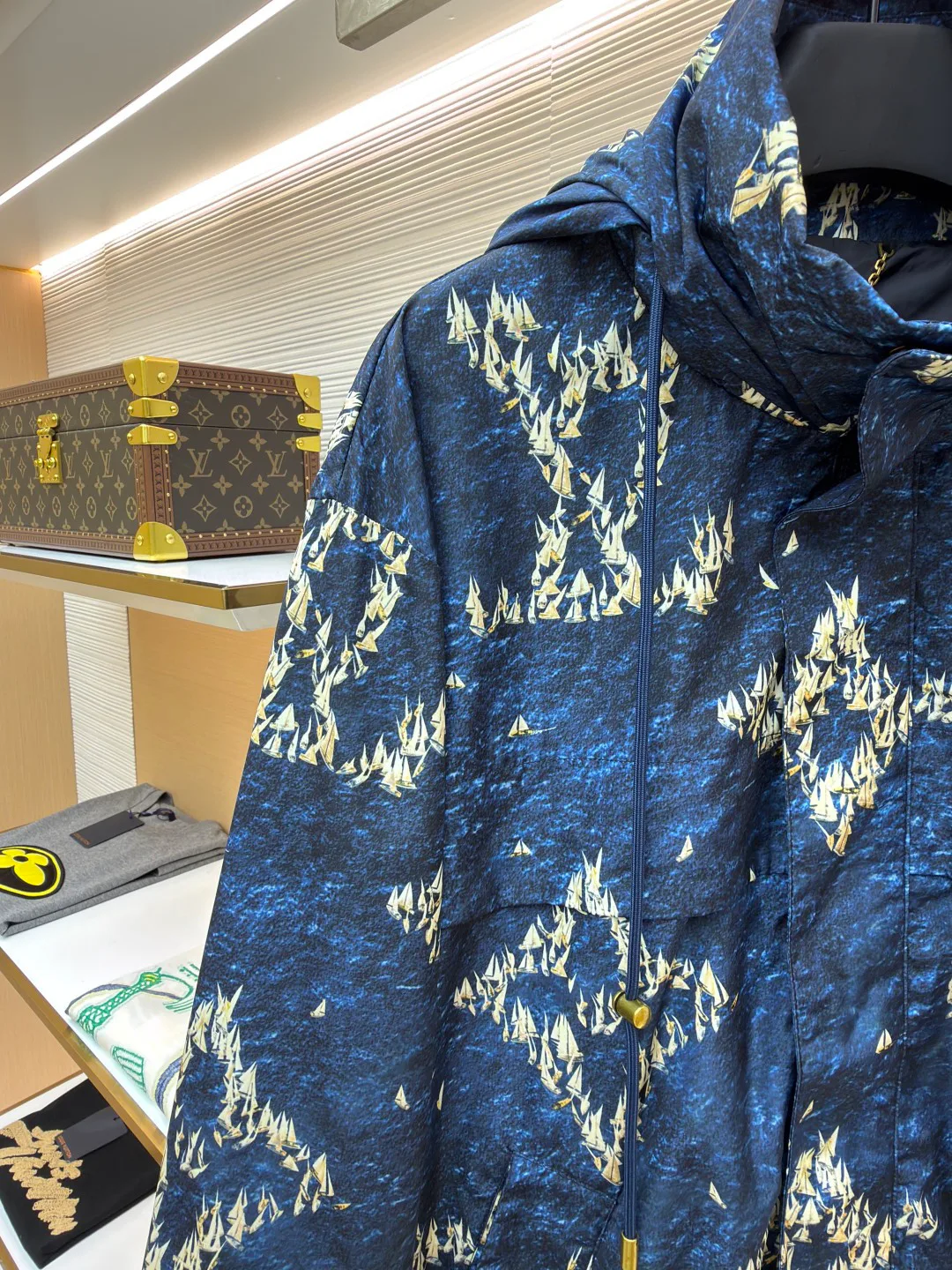 Куртки И Пуховики Мужские Louis Vuitton 10895701