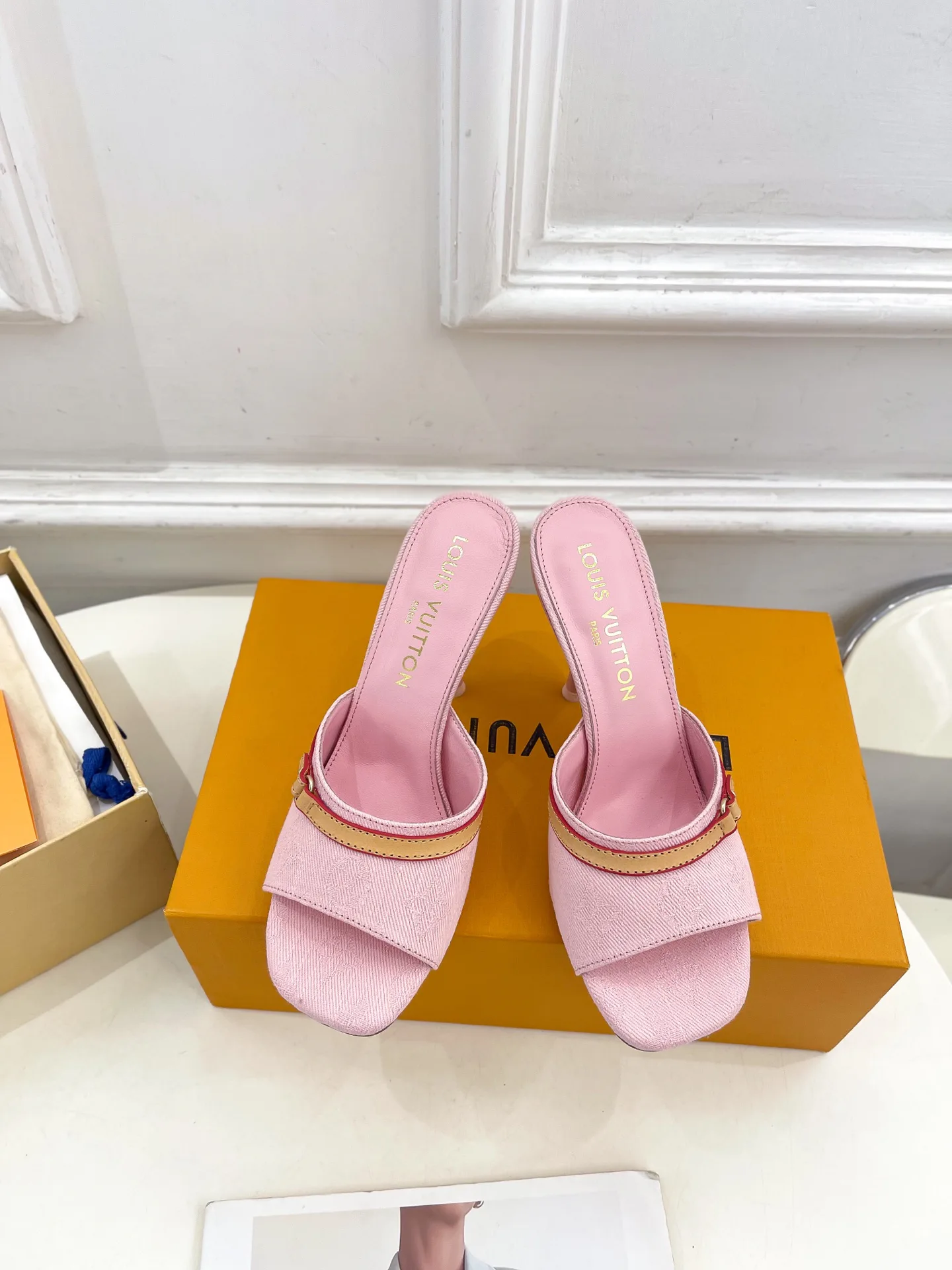 Туфли Женские Louis Vuitton 11458195