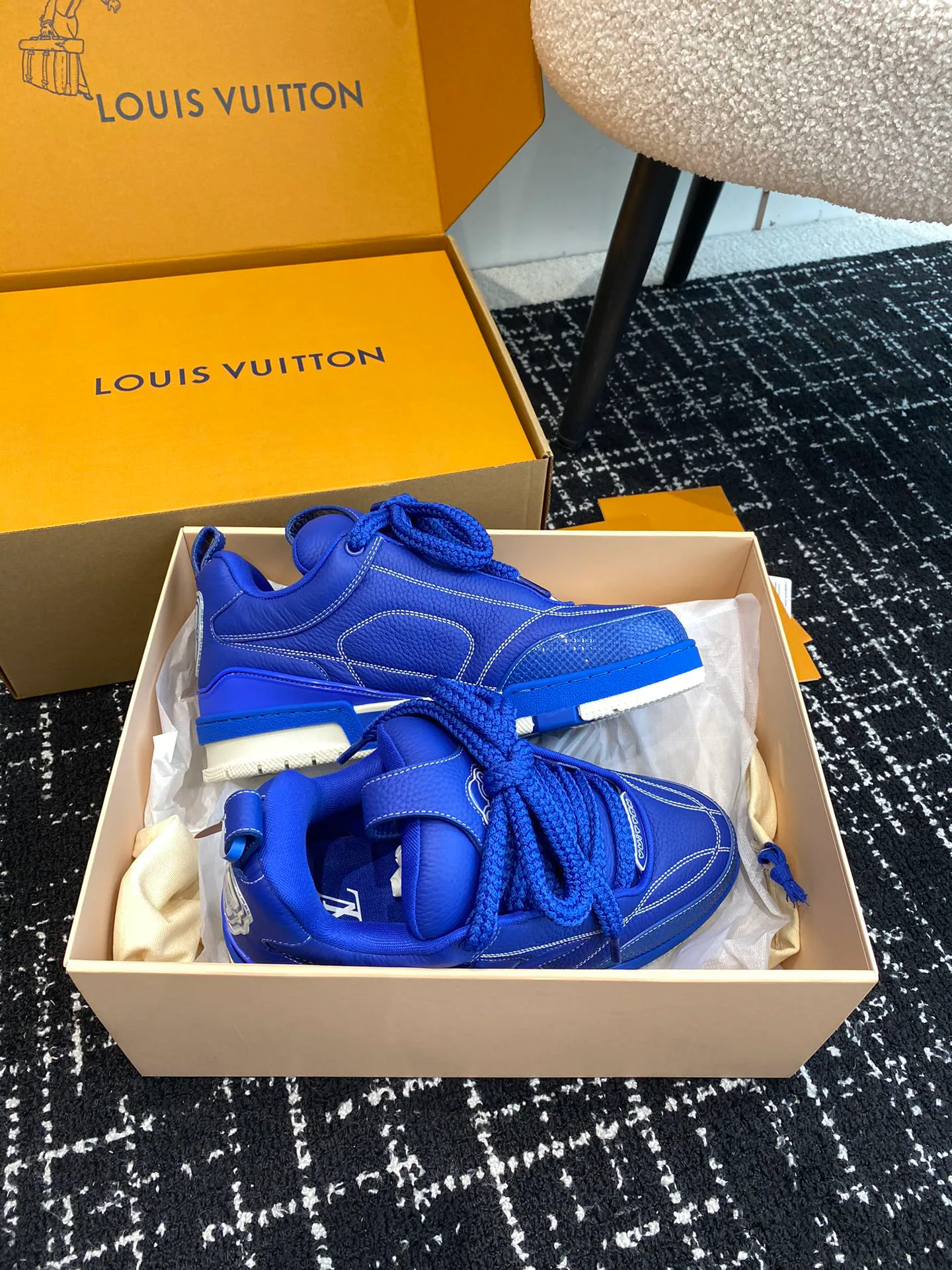 Кроссовки Женские Louis Vuitton 7599