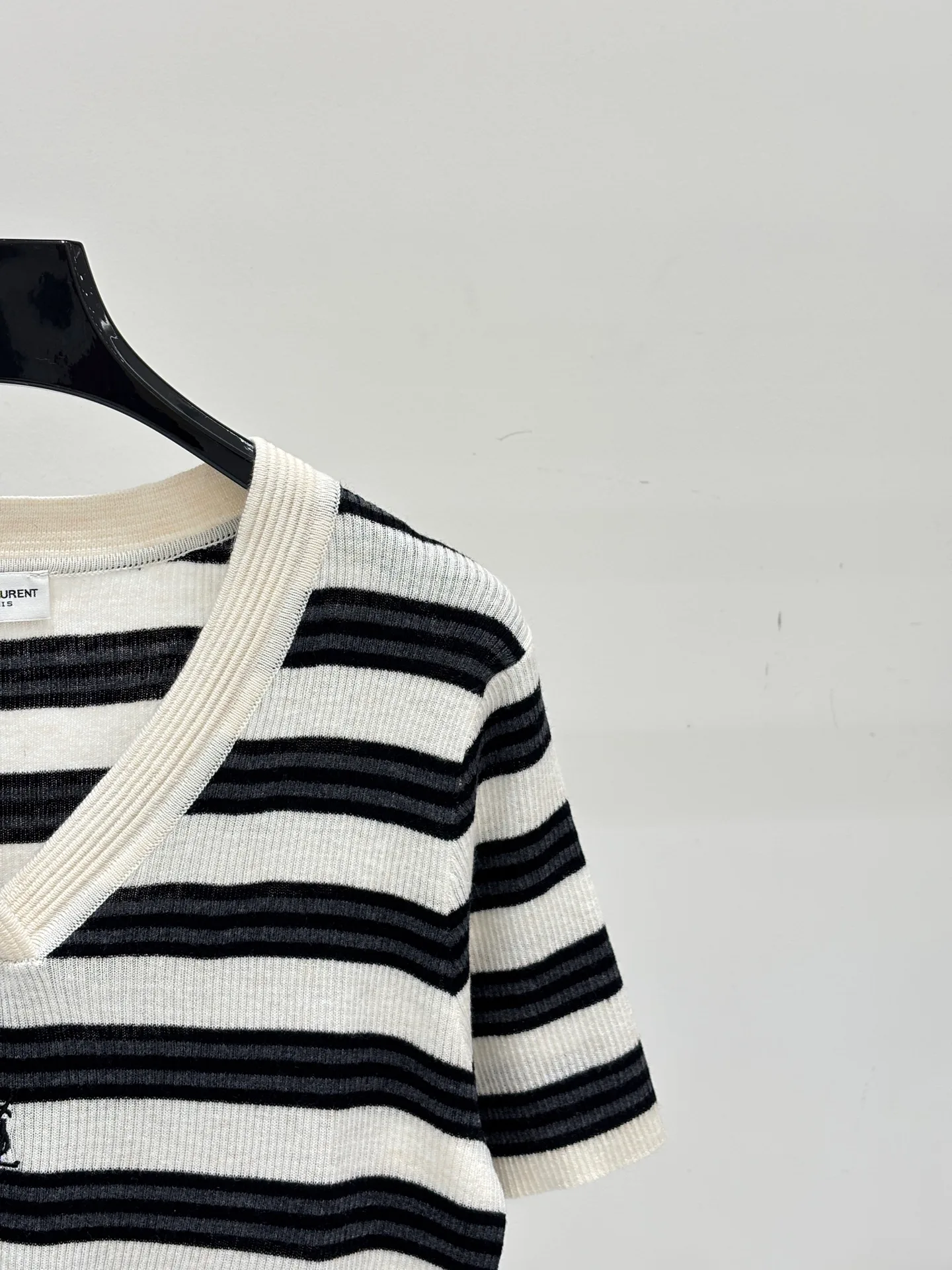 Футболки Женские Saint Laurent 17603855