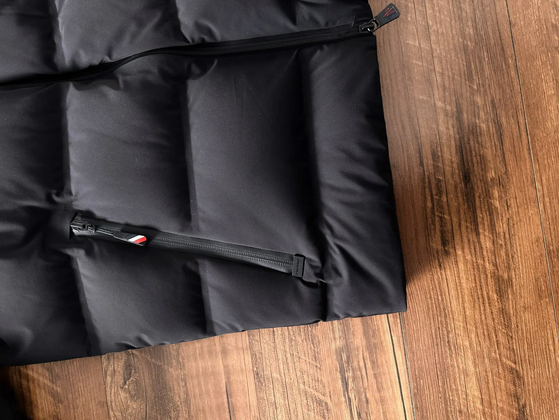 Куртки И Пуховики Мужские Moncler 2609200