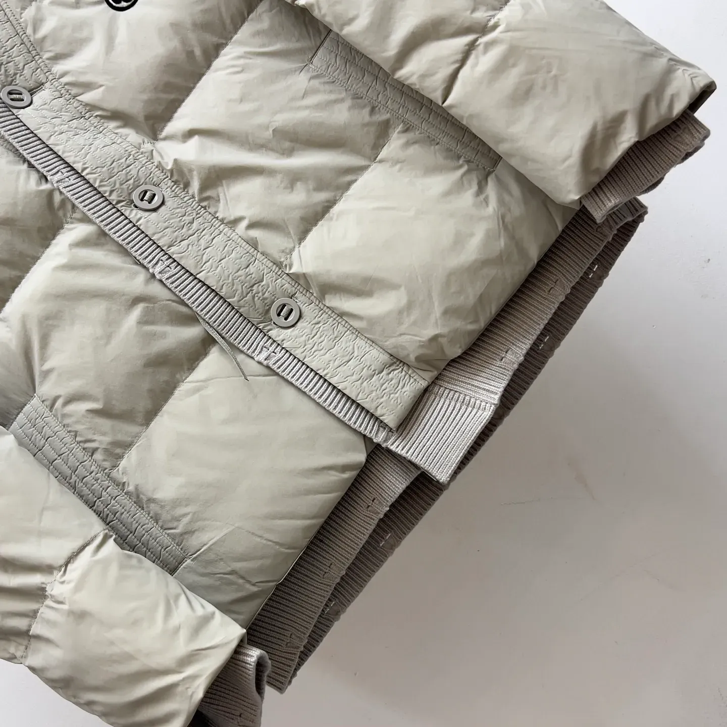 Куртки И Пуховики Женские Louis Vuitton 844070