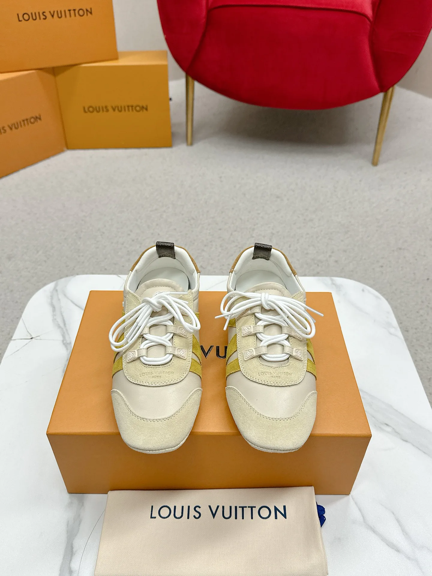 Кроссовки Женские Louis Vuitton 97338